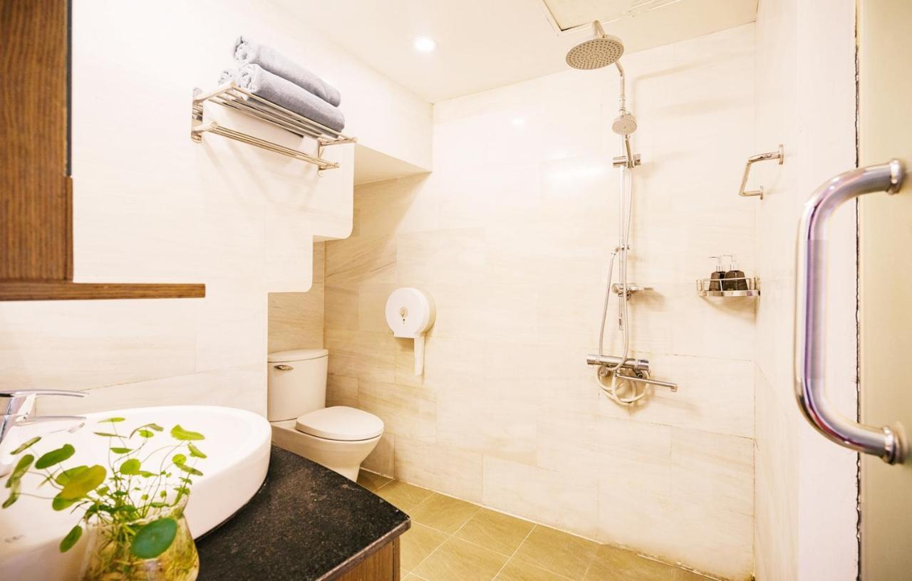 Entire French House With 4 Bedrooms In Hanoi Downtown Exterior foto